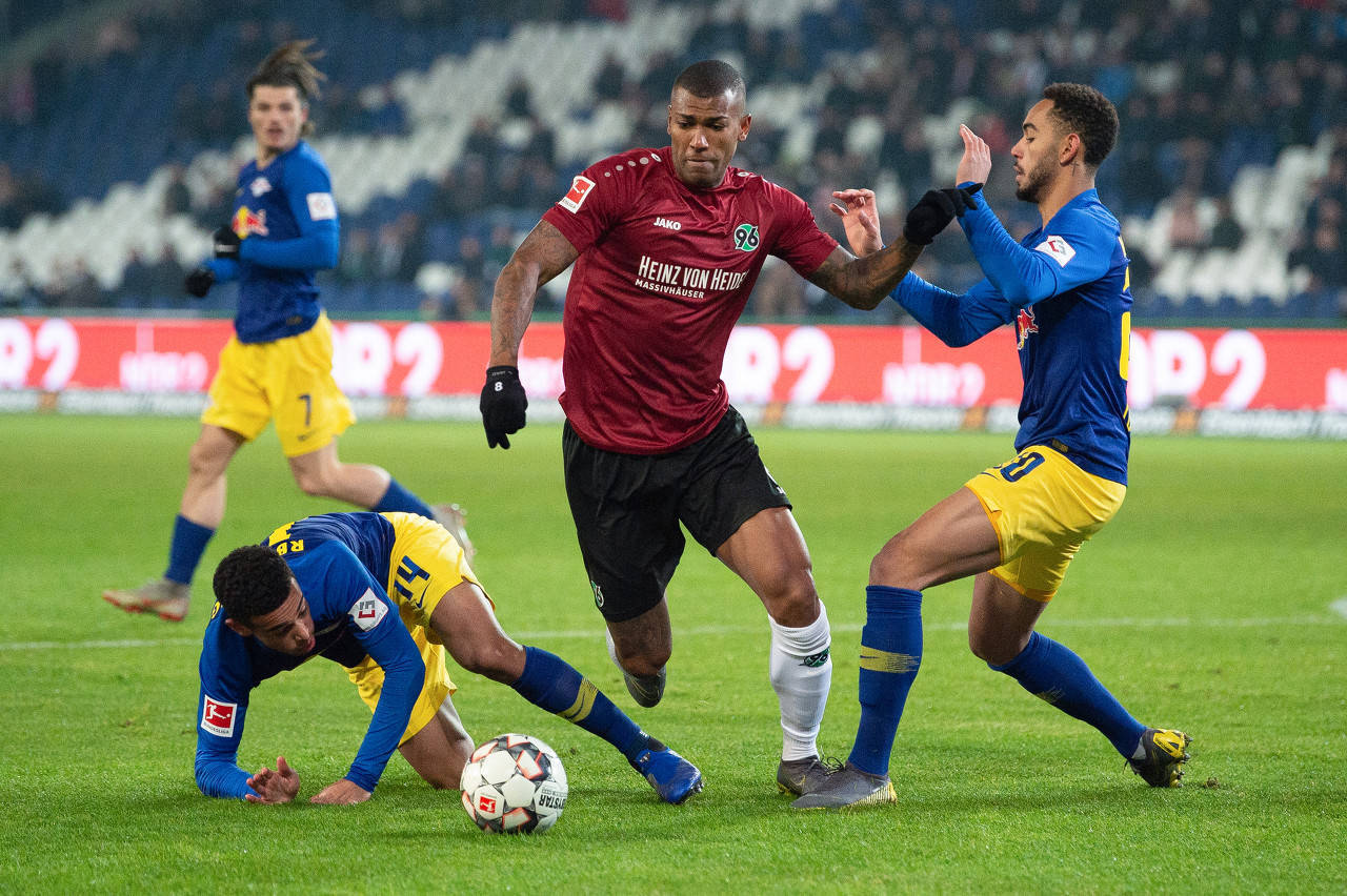 半岛体育登录入口-汉诺威队在德国比赛中有耀眼表现