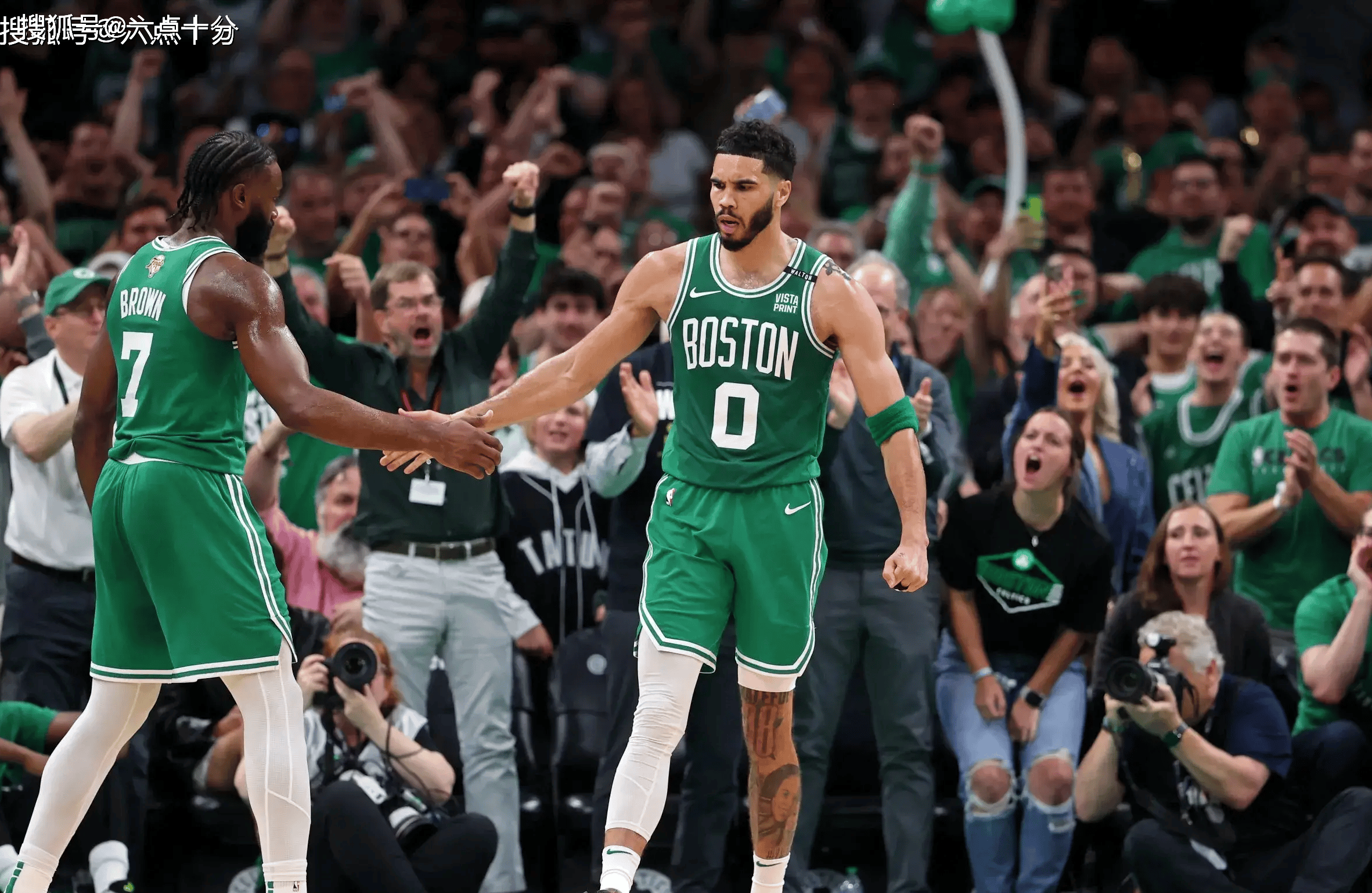 半岛体育网站入口-开拓者队球员取得连续几场三双