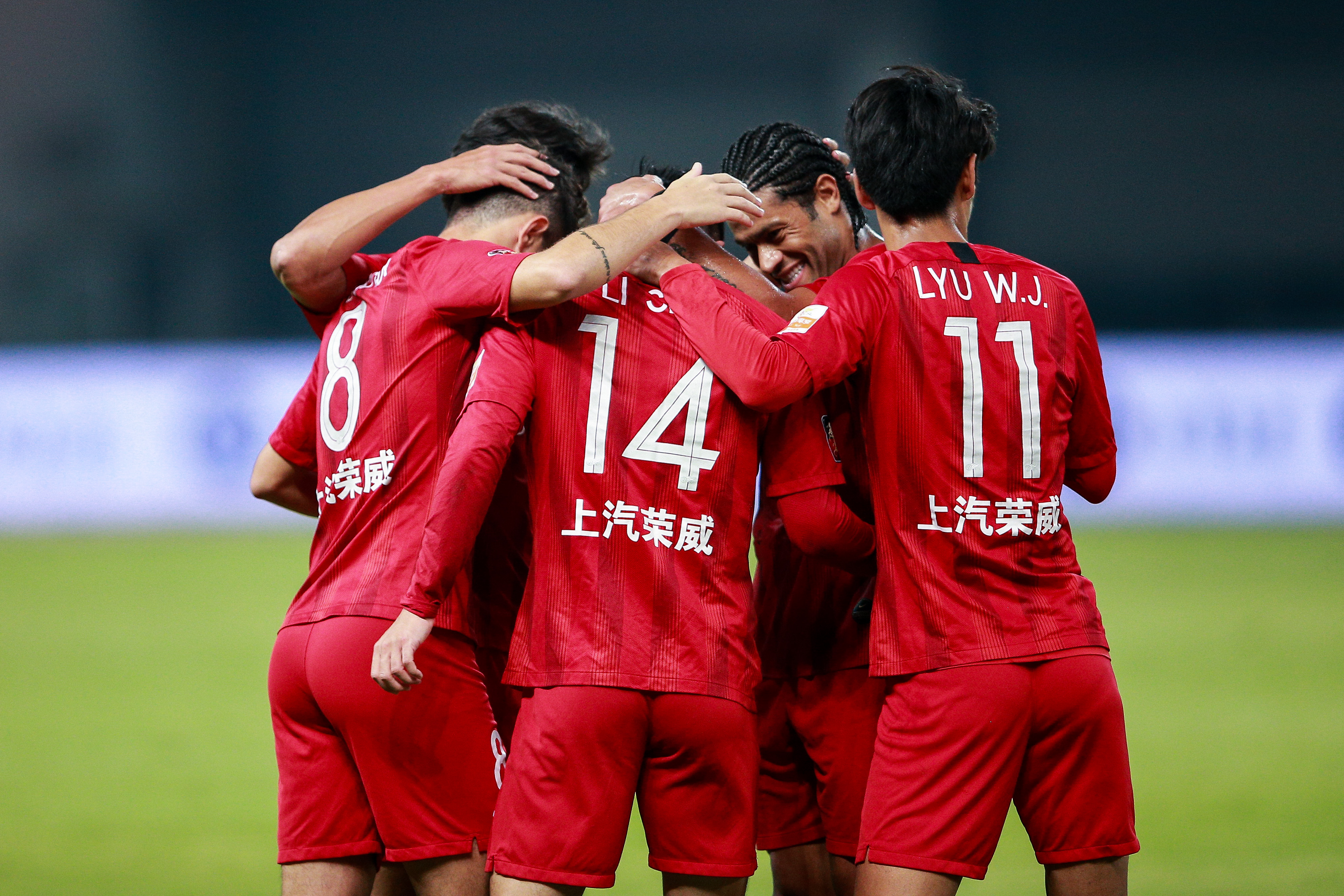 上港主场逼平绿城,实力有限 上港主场逼平绿城,实力有限