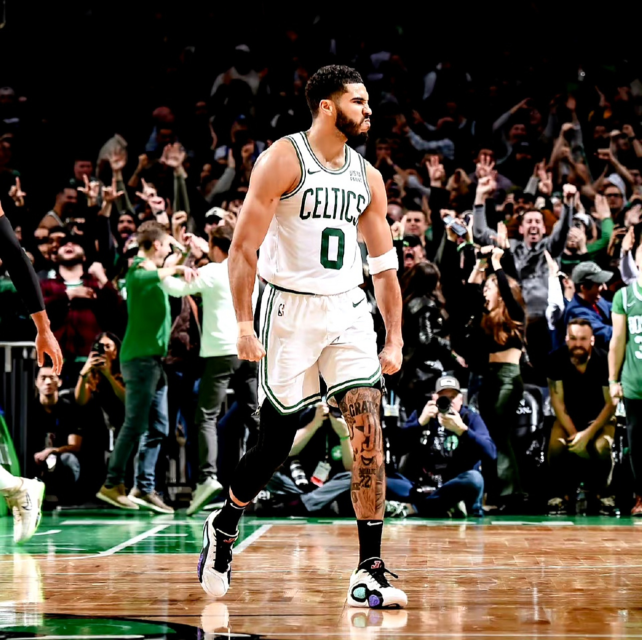 凯尔特人客场淘汰森林狼,豪取四连胜 凯尔特人客场淘汰森林狼,豪取四连胜