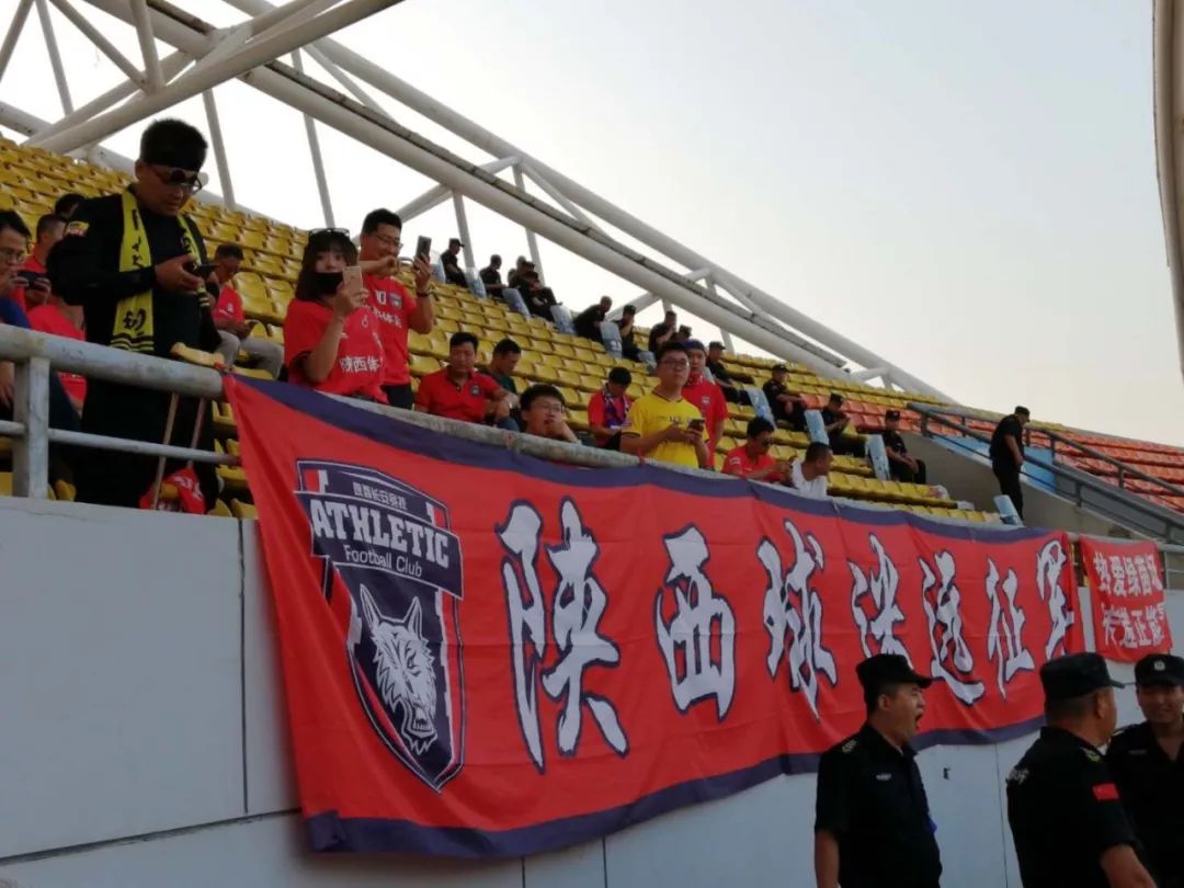 黑龙江队顽强拼搏,赢得胜利 黑龙江队顽强拼搏,赢得胜利