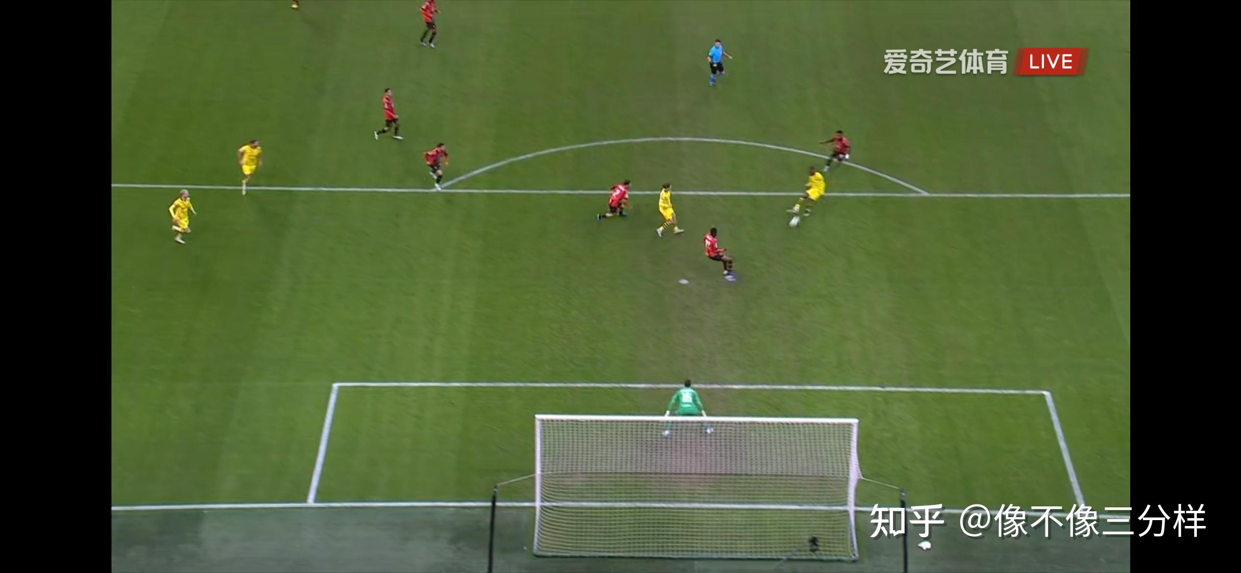 多特蒙德客场击败对手,稳固前四位置的简单介绍 多特蒙德客场击败对手,稳固前四位置的简单介绍