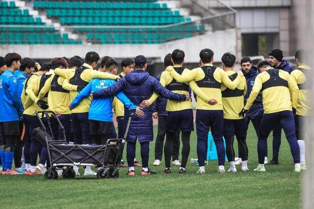 畅享实力对决,队员表现引火爆场,实力角逐的简单介绍 畅享实力对决,队员表现引火爆场,实力角逐的简单介绍