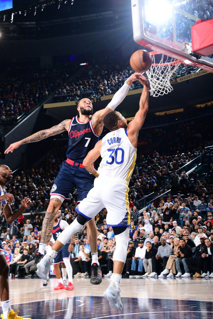 半岛体育投注-关于快船全场压制对手，西部前四位置再上升的信息