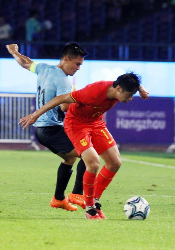 呼和浩特队打破僵局,赢得比赛 呼和浩特队打破僵局,赢得比赛