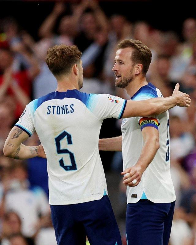 法国横扫克罗地亚,领跑小组积分 法国横扫克罗地亚,领跑小组积分