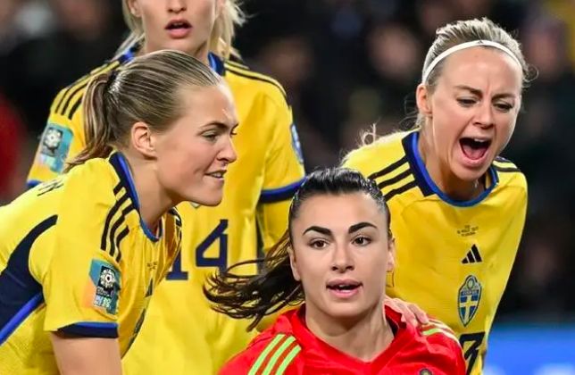 半岛体育中国官网-法国女足继续保持全胜，晋级世界杯八强