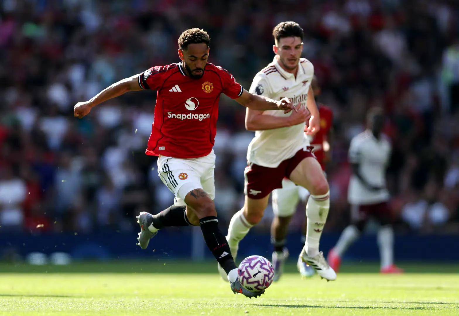 半岛体育网页版-关于英超赛场再度燃情，豪门之争愈发激烈！的信息