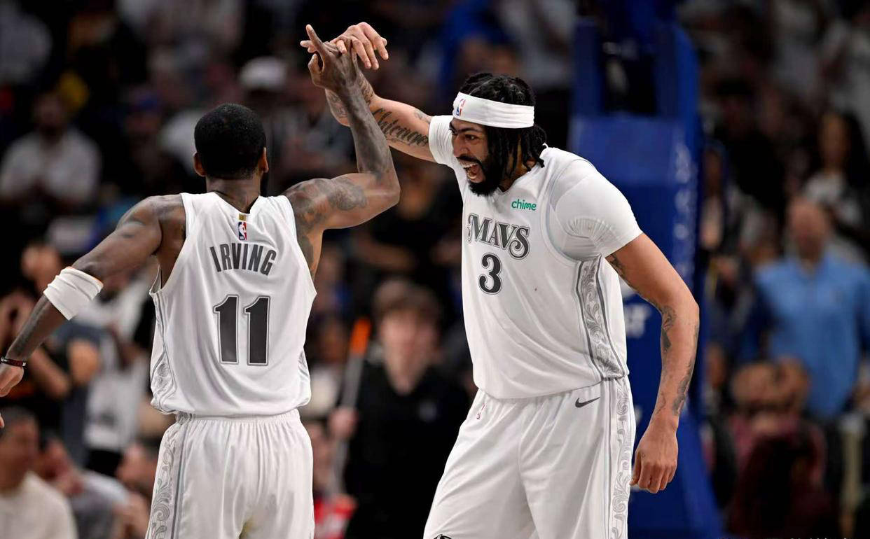 半岛体育链接-包含雄鹿客场力克独行侠，字母哥表现出色拿下胜利的词条