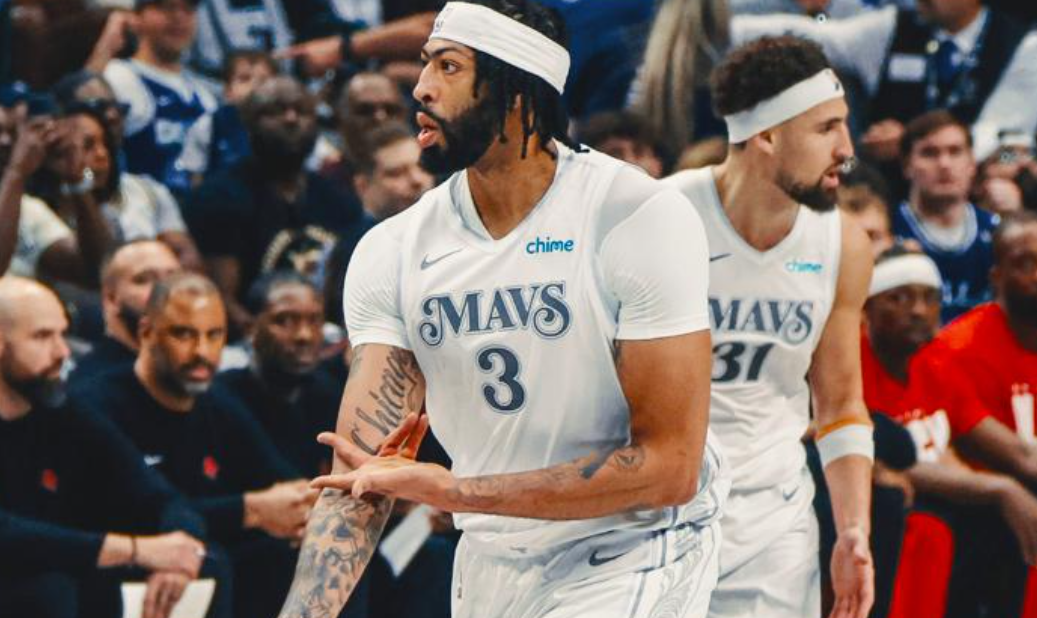 火箭惜败爵士,西蒙斯得分高效 火箭惜败爵士,西蒙斯得分高效