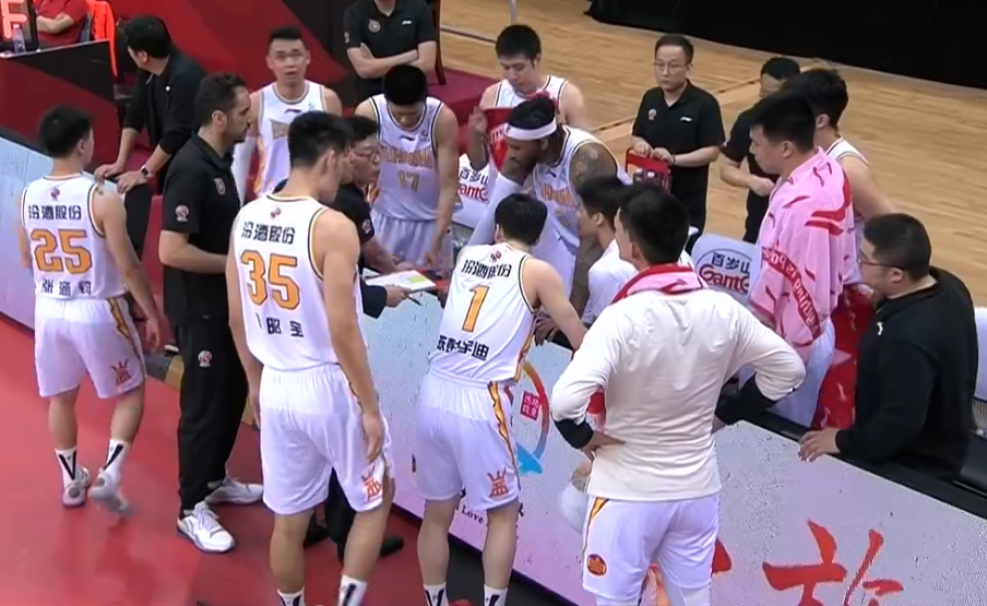 关于广东队豪取胜利,稳坐冠军宝座领跑的信息 关于广东队豪取胜利,稳坐冠军宝座领跑的信息