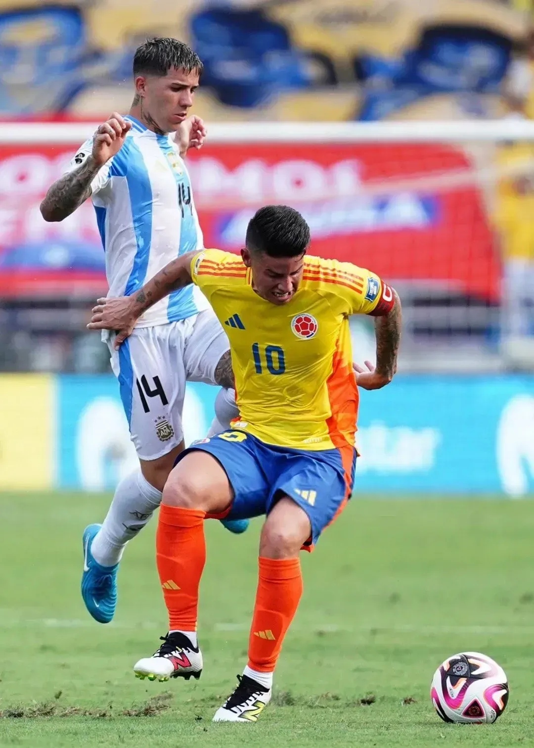 关于哥伦比亚足球名将因伤错过下赛季比赛的信息 关于哥伦比亚足球名将因伤错过下赛季比赛的信息