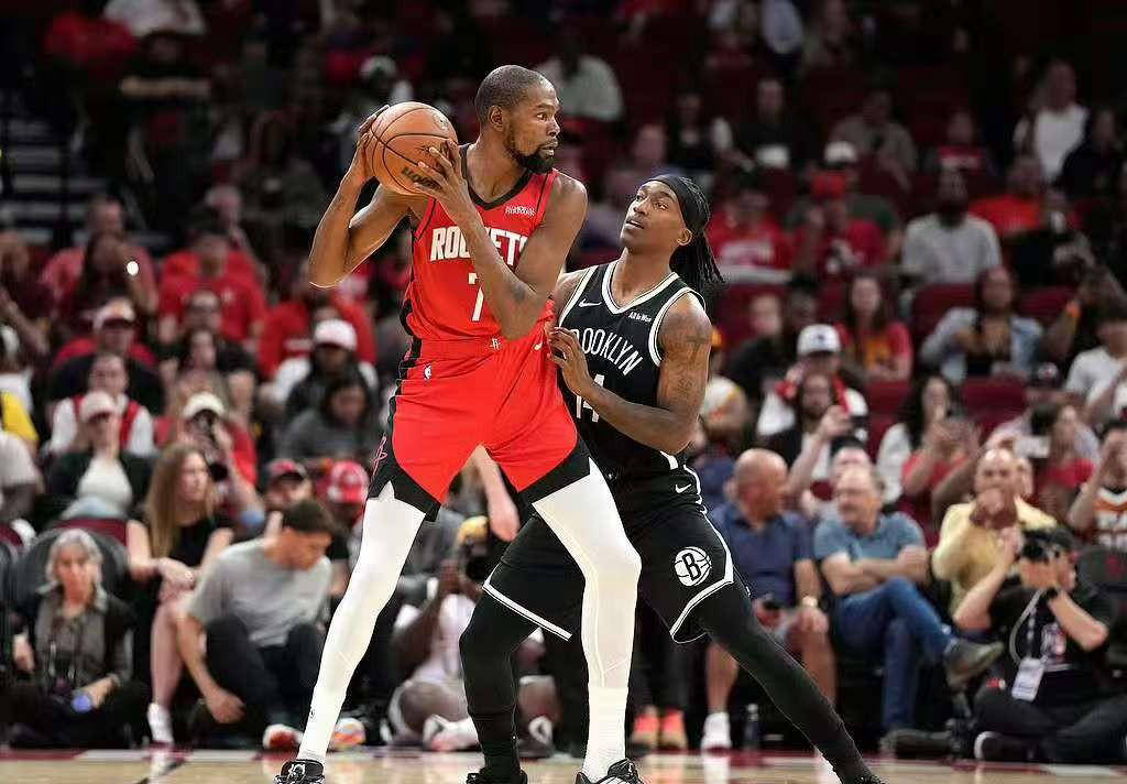 半岛体育亚洲官网-篮网惊险胜勇士，表现抢眼！的简单介绍