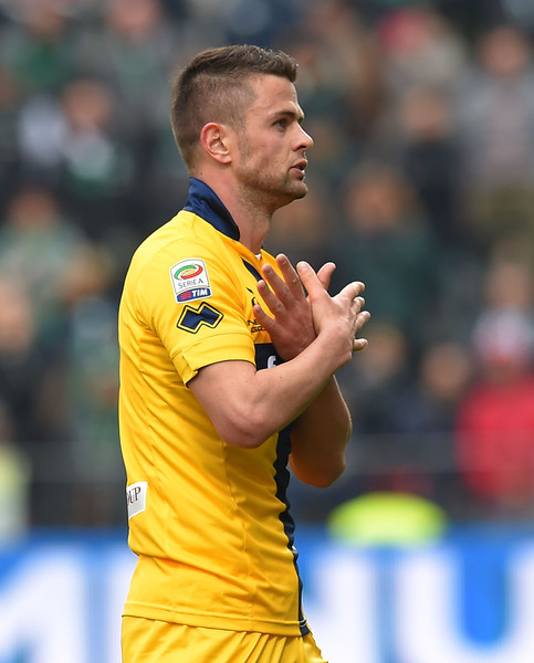 半岛体育活动-阿尔巴尼亚运动员勇夺乒乓球冠军